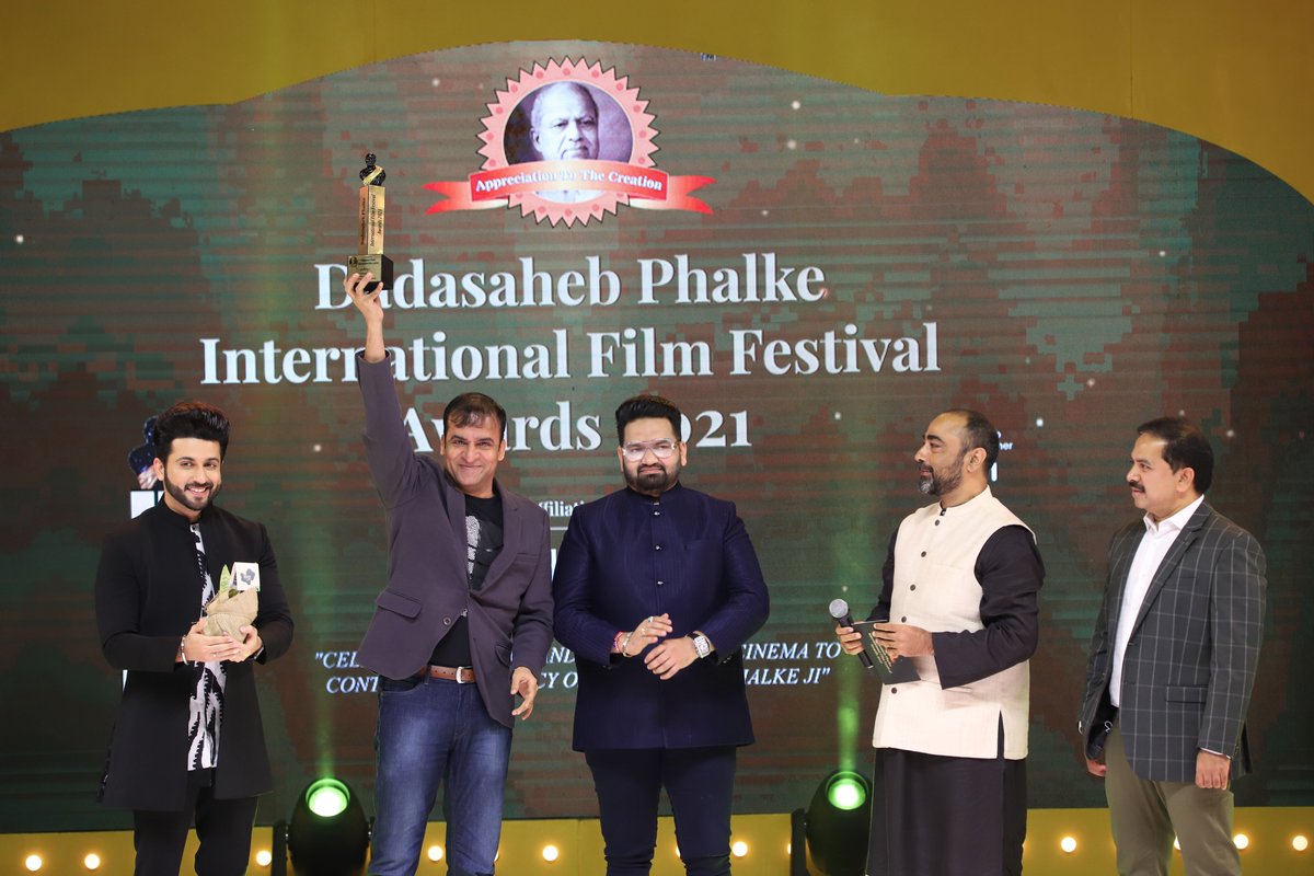 Dpiff_official's tweet photo. Congratulations to Kundali Bhagya for winning the "Best Television Series of The Year" award at Dadasaheb Phalke International Film Festival Awards 2021.

#dpiff #dpiff2021 #dpiffawards #dpiffdiaries #dpiffglimpse #dpifflegacy  #dpiff_official #dpifftalks https://t.co/VJGIHCuDt3
