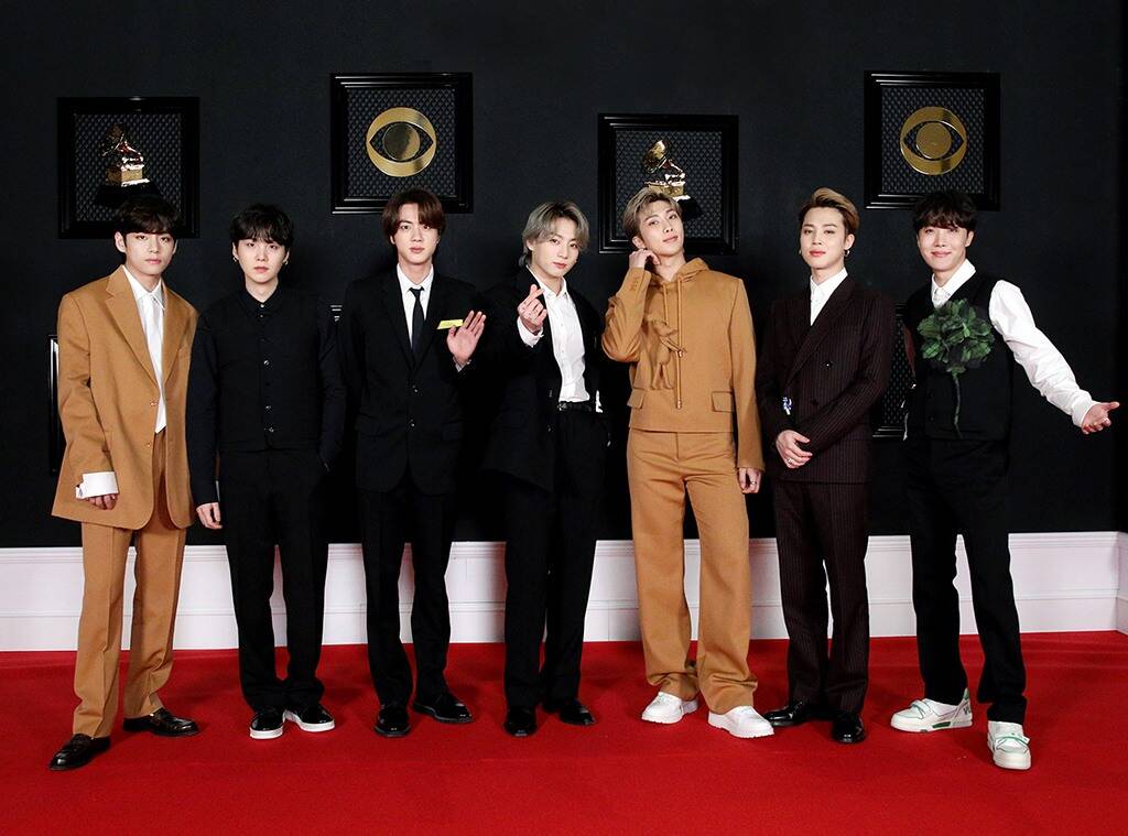 CrisanPermi's tweet photo. @BTS_twt
WE ARE PROUD OF YOU OUR 7 ANPANMAN ๐๐๐ You did everything for us and for them, its time for you to rest and relaks.. You have so much ahead of you.
Keep smiling and keep safe.
BORAHAE!! ๐๐
#BTSOurGreatestPrize
#LightUpBTS
#BTS_twt https://t.co/ckaCgAAq3u