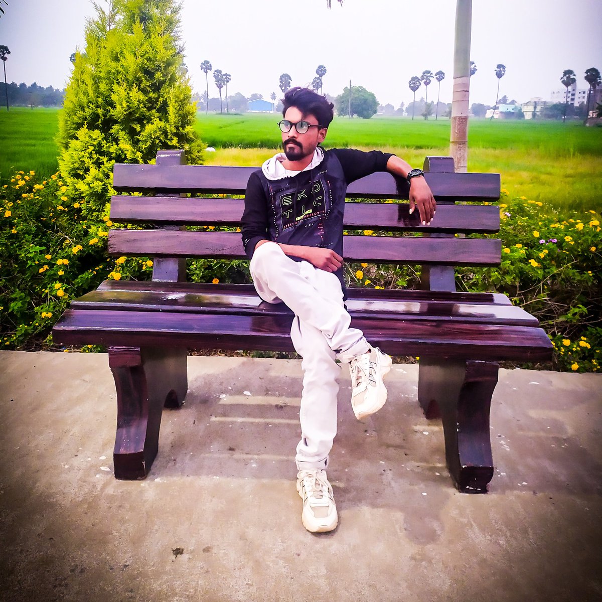 Kalyan00715's tweet photo. #NewProfilePic https://t.co/MxlsHQYlJx