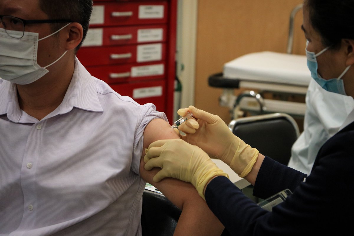 #CESCR: With vaccines now available, UN Committee on Economic, Social and Cultural Rights issues a statement on international cooperation &amp; intellectual property, calling for #VaccinEquity, universal access to vaccination and equal global distribution 👉 ow.ly/ule750DYQyF