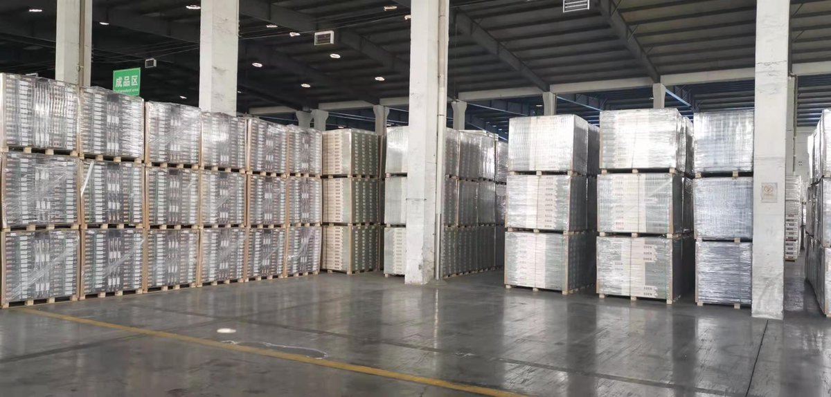 Mixspacefloor's tweet photo. My daily working- check around the working plant,Online quality checking. everything seems good :)

Please contact me if you are interested in checking more details about our products!
#laminateflooring #flooringsupplier #floors #manufacturer #interior #productive #entrepreneur https://t.co/ftRAofF8Lk