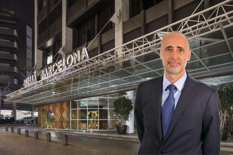LolaChamorro1's tweet photo. Miguel Ferreres es nuestro nuevo director de operaciones de Barcelona. Desde su nueva posición tiene la misión de dirigir los cinco establecimientos de la Ciudad Condal para impulsar su rendimiento en la etapa post Covid-19 y reforzar su competitividad. > https://t.co/qNLMpSVAJN https://t.co/TatNqQ9trZ