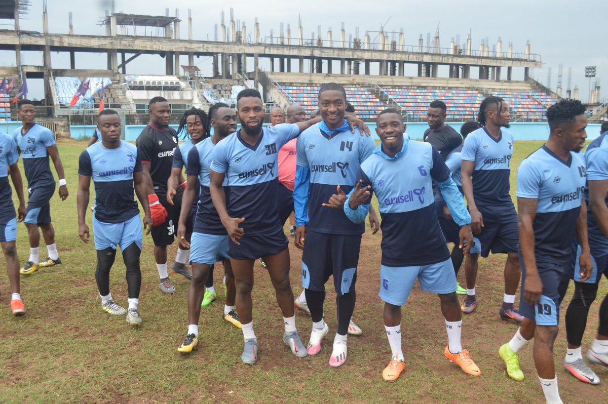 RiversUnitedFC's tweet photo. More pictures from Nnewi
#StanleyEguma birthday on Saturday in Nnewi before our #NPFL21 #IFERIV tie.
"Plenty Love" https://t.co/8g4zZ46ONA