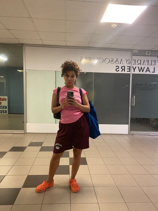 Watch Rubi Valentine's leaked NSFW photo on TwXstars