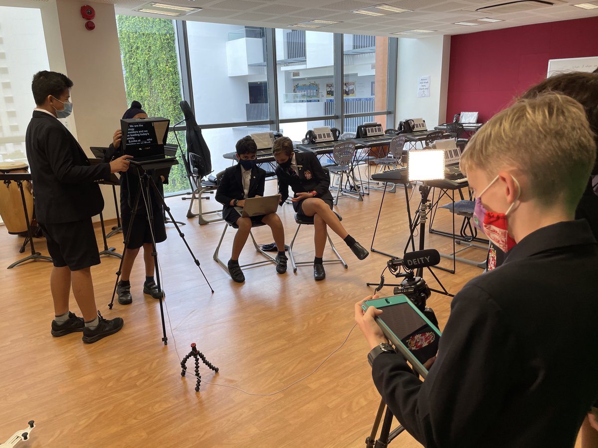 DCSG_IST's tweet photo. A belated #saferinternetday celebration in @DCSG_Junior with a virtual assembly on the subject of trust. Our student leaders made use of the excellent resources from @UK_SIC. https://t.co/lzhCsFmrAt