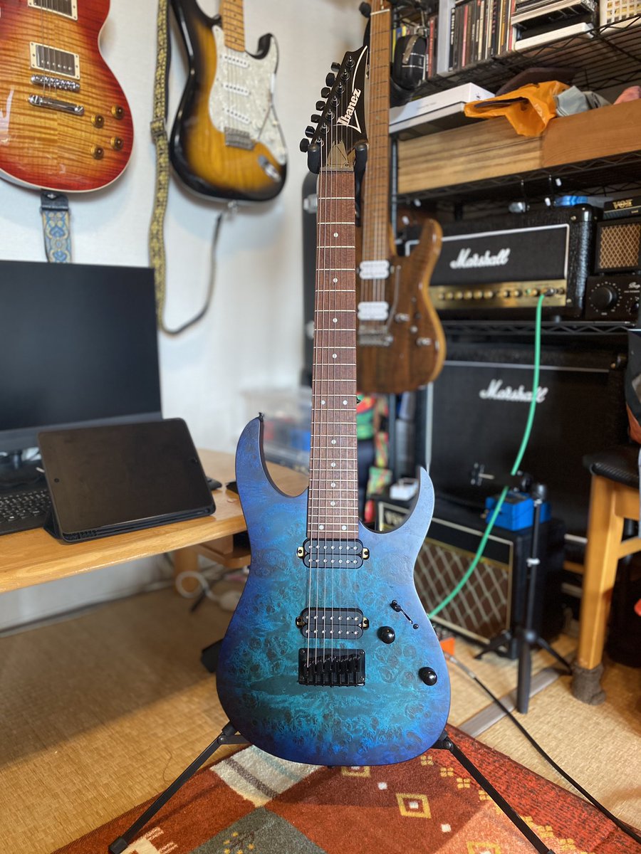 tom_gt_7st's tweet photo. My new gear...
Ibanez RG7421PB
1tone 1volume
5way-swiching
24frets
#Ibanez
#RGseries
#7弦ギター https://t.co/ItMIzAanAL