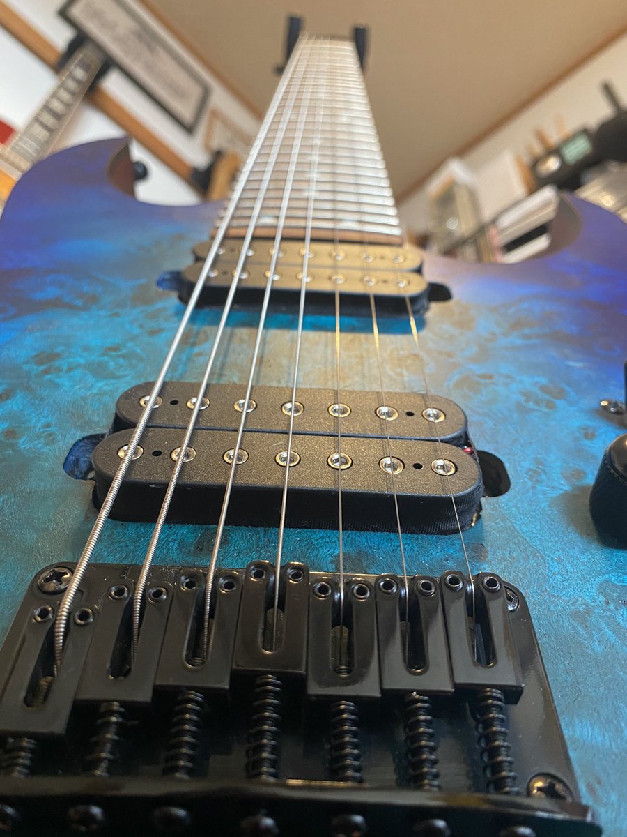 tom_gt_7st's tweet photo. My new gear...
Ibanez RG7421PB
1tone 1volume
5way-swiching
24frets
#Ibanez
#RGseries
#7弦ギター https://t.co/ItMIzAanAL