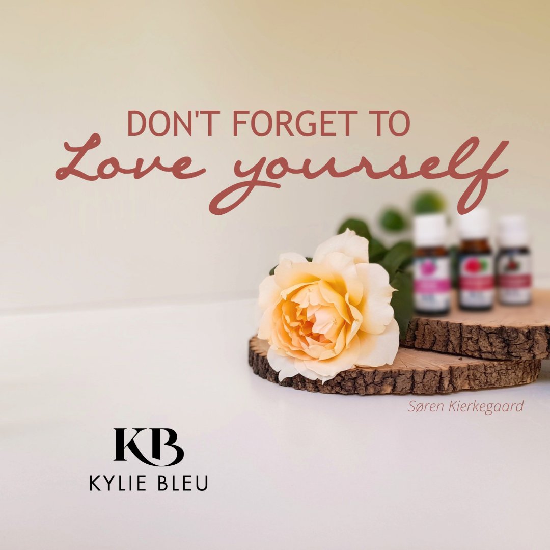 Don't forget to love yourself.💐

#kyliebleu 
#mondaymotivation #MondayMood #healthylifestyle #healthyliving #SupportSmallBusiness #supportlocal #essentialoil