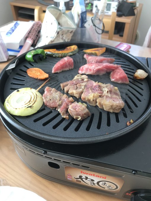 イワタニ 煙が出にくい焼肉グリル やきまるの魅力をご紹介 焦付きには要注意 暮らし の