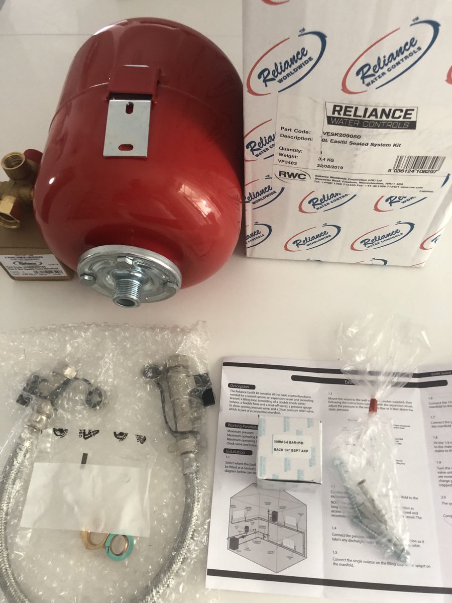 See our 8 litre sealed system kit out of the box,it’s called Easifit for a reason! Everything is in the box so no separate items to order,also our bracket and fixings are quality as you would expect from RWC, ⁦<a href="/RWCglobal/">RWC Global</a>⁩ ⁦<a href="/RWCUK/">Reliance Valves</a>⁩