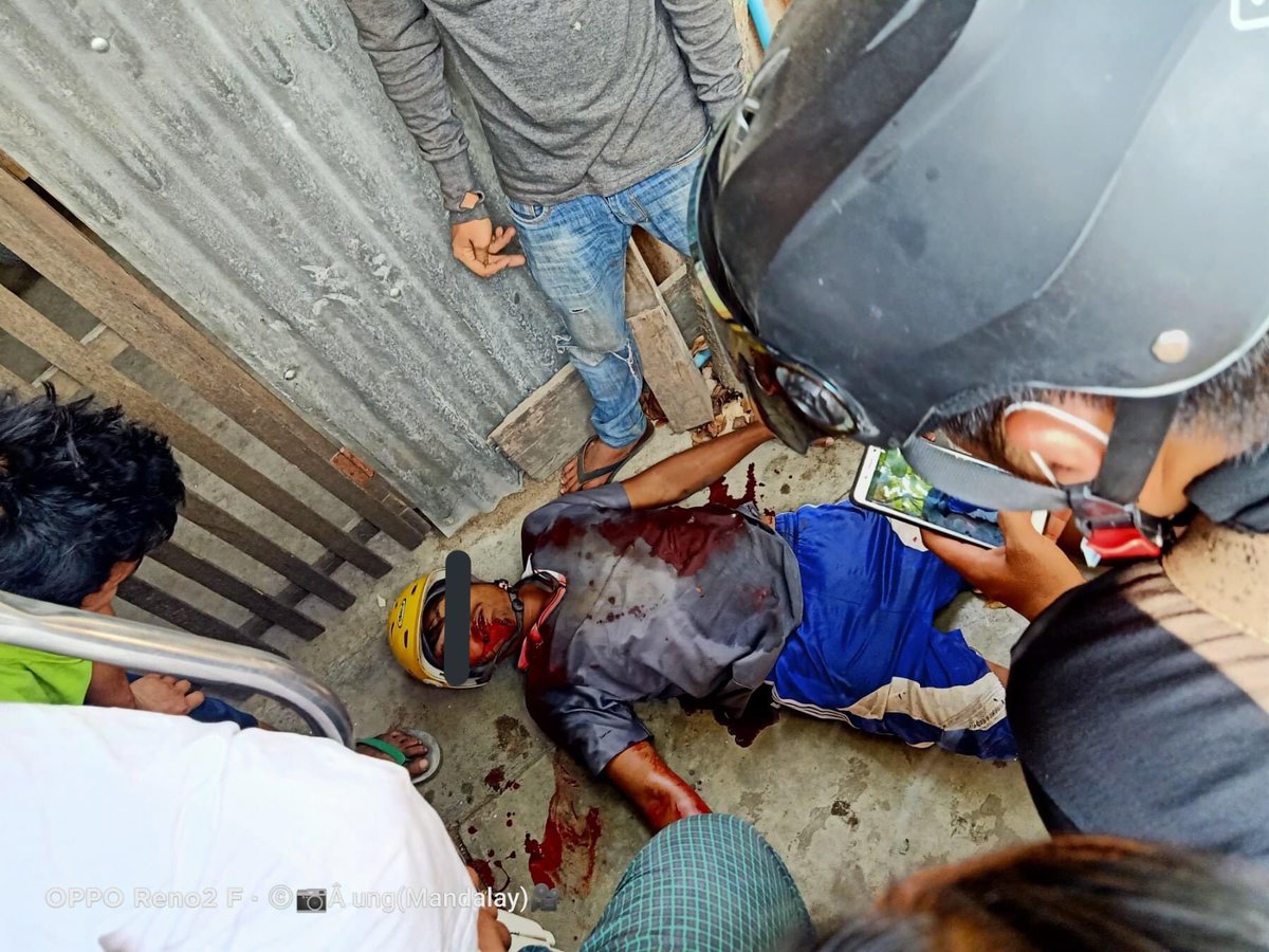 Tw//blood//death ! In Mandalay,(54×55street)MyaYeeNandar ward, a man was Killed by gunshots of Terrorists. Are they planning to genocide anti-coup protesters ? BLOODTHIRSTY JUNTA

#WhatsHappeningInMyanmar
#Mar15Coup #MilkTeaAlliance #OpCCP