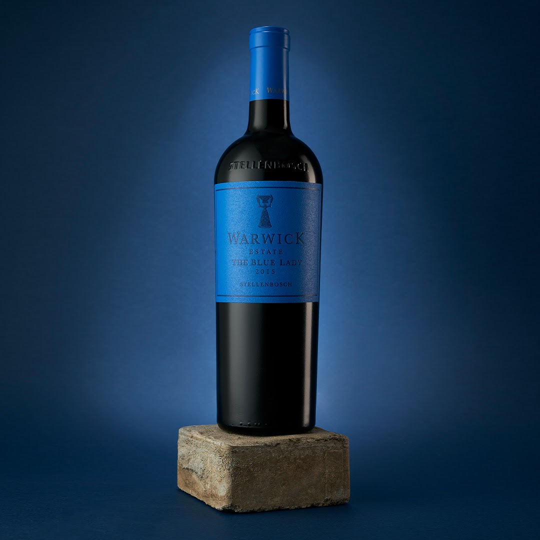 warwickwine's tweet photo. We stumbled upon 200 bottles of the acclaimed Blue Lady 2015 - a 5-star platter, 95 point Tim Atkin & Trophy winner!🤩#ClubWarwick members can now add this limited edition to their box, creating a mini vertical of the Blue Lady 2015, 2016, 2017. Contact wineclub@warwickwine.com. https://t.co/IR4yoB0o9A