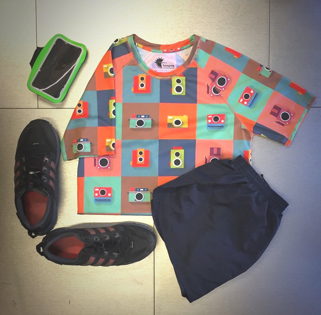 HoopoeRunning's tweet photo. Monday outfit! 😎
Have a good running week!! 💪
.
.
. 
#hoopoe #hoopoerunning #hoopoerunningapparel #deporteconestilo #correrconestilo #camisetasmolonas #camisetasoriginales #camisetasdivertidas #run #running #runfashion #runningshirts #instarunneros #rundifferent #runcool https://t.co/1mz4qyfUOJ