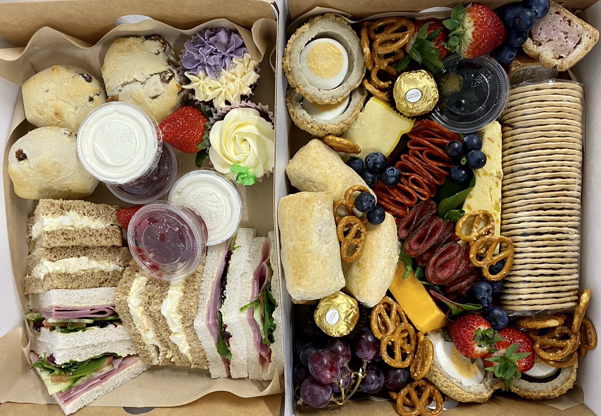 #BespokePlatters for a lovely customer  
Email us if you have something in mind that you would like
info@cheshireplatters.co.uk 
#cheshireplatters #cheshire #chester #platters #catering #grazingbox #sandwhichplatters #crackers #corporateevents #corporatecatering #trainingcentres