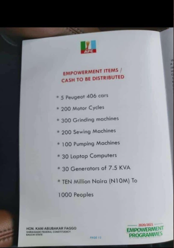 TrackaNG's tweet photo. BUSTED!!!

Dear Hon Kani Abubakar Faggo,

We are aware you nominated N96m for empowerment provisions in the 2020 FG ZIP for Shira/Giade Federal Constituency, Bauchi State.

Only SELECTED PARTY MEMBERS benefited from the empowerment items across wards.

IT's your RIGHT, not A GIFT https://t.co/6ugH6nTejq
