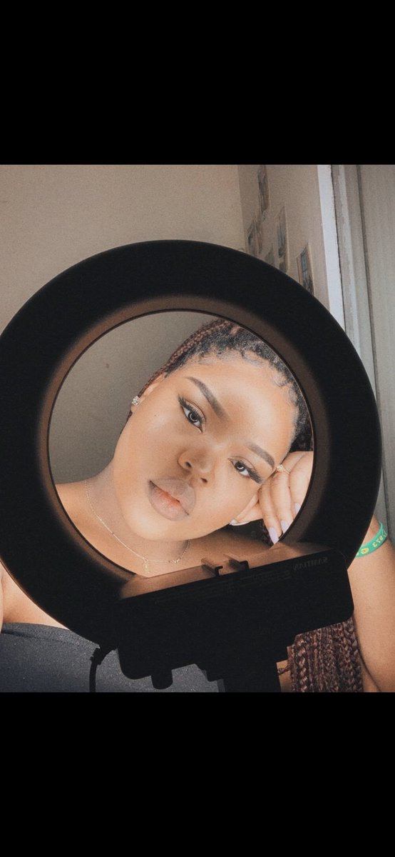 𝗖 A S S Y✨ tweet media