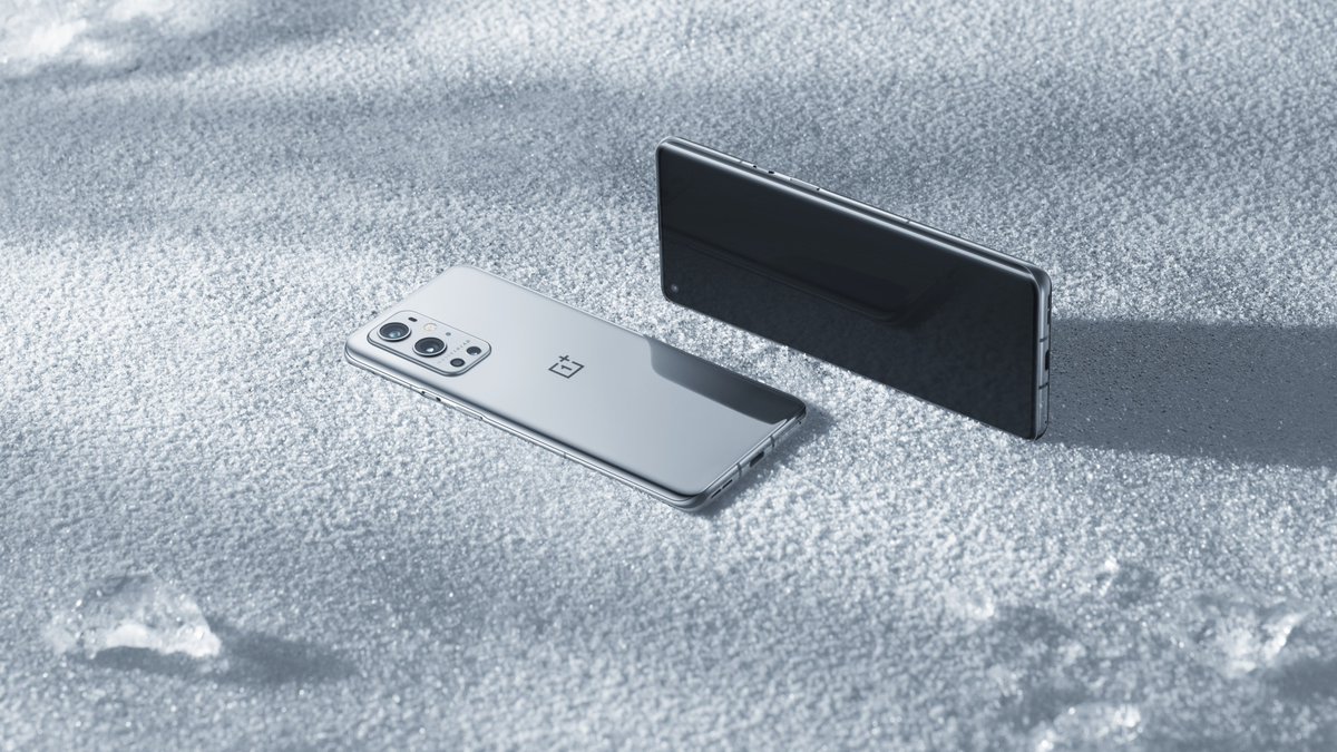 OneplusPak's tweet photo. Specially designed reflective glass elevates the #OnePlus9Pro Morning Mist to new levels of design excellence. There's nothing else like it. 

See even more March 23.
👉 https://t.co/GU9Xw0o9Ss https://t.co/3mohUPqVWJ https://t.co/DE8YlaHnhA