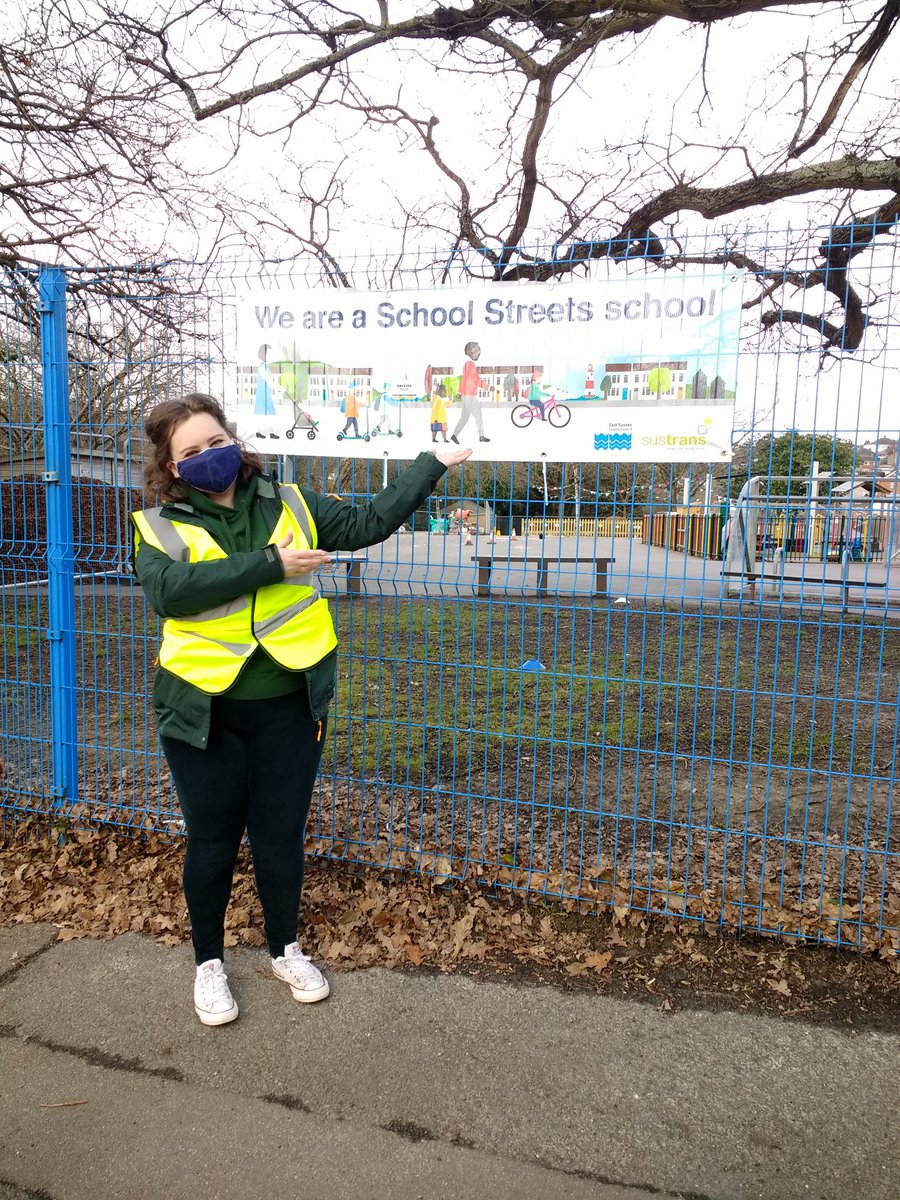 #SchoolStreets "It makes such a difference knowing they're safe" and  "it's so nice, it's so nice" from parents at Ark Blacklands Primary, Hastings <a href="/helenkellar/">Helen Kellar</a> <a href="/EastSussexCC/">East Sussex County Council</a> <a href="/SustransSouth/">Sustrans South</a> <a href="/hastingsbc/">Hastings Borough Council</a>