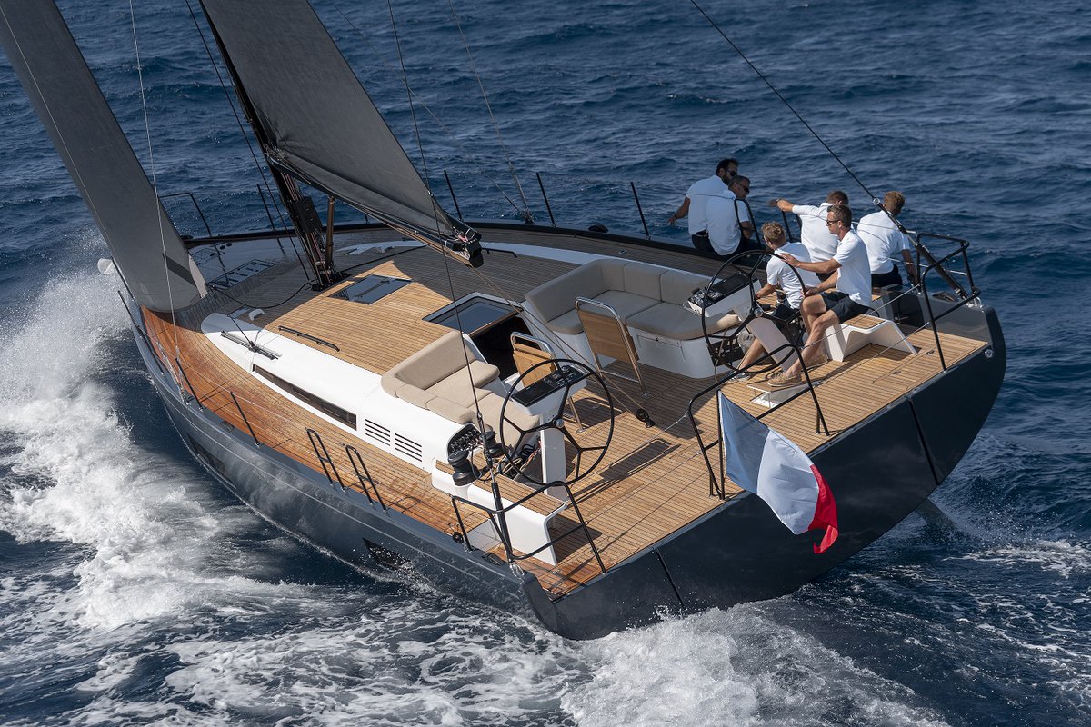 BENETEAU_France's tweet photo. With sights set on high-performance cruising and more, if you are keen on regattas, this “Luxury Performance” sailing yacht was designed for expert sailors and demanding owners.
https://t.co/MwNZGR0KJ8 https://t.co/8w5WgcVecF