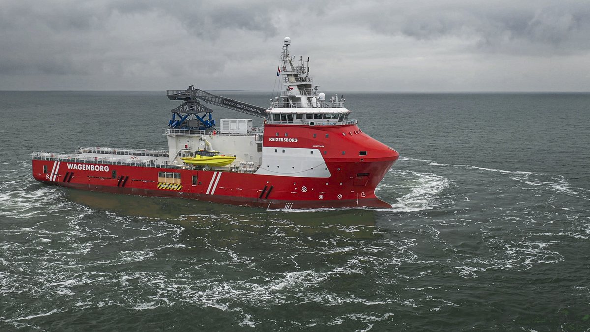 NEWS: Wagenborg #Offshore has taken its third walk-to-work vessel (#W2W) into service as Keizersborg.  wagenborg.com/news/third-wal…