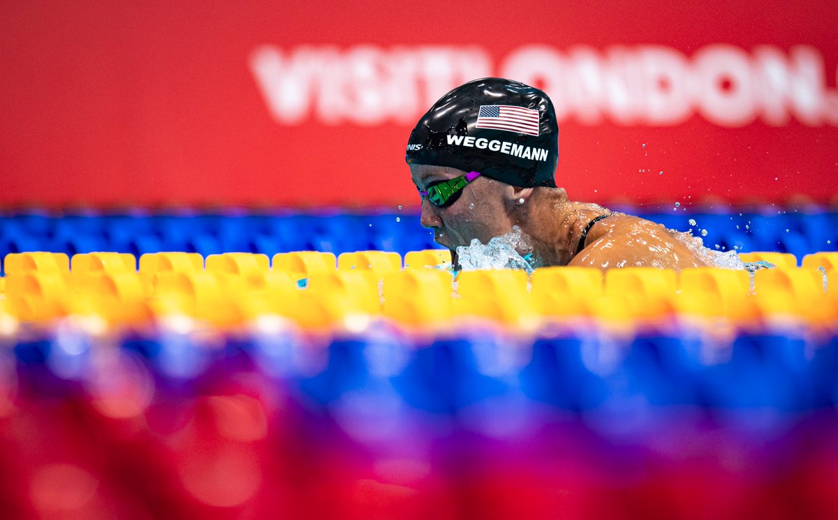 Visit London ;-)

Two time Paralympian swimmer Mallory Weggemann (2012 and 2016) has won two Gold and one Silver Medals in London. The sponsor word brand „visitlondon.com“ was shown and the coloured float lines are visible. 

<a href="/Para_swimming/">Para Swimming</a> <a href="/teamdpara/">Team Deutschland Paralympics</a> <a href="/idm_berlin_swim/">IDM Berlin</a>