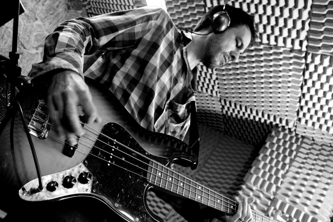 BandaRitz's tweet photo. Rec bass 😝 #ritz #rockpop #musicalizando #agoraehritz #positivevibes #musicabr... https://t.co/Pp5TAcpkAh https://t.co/up0armGt3q