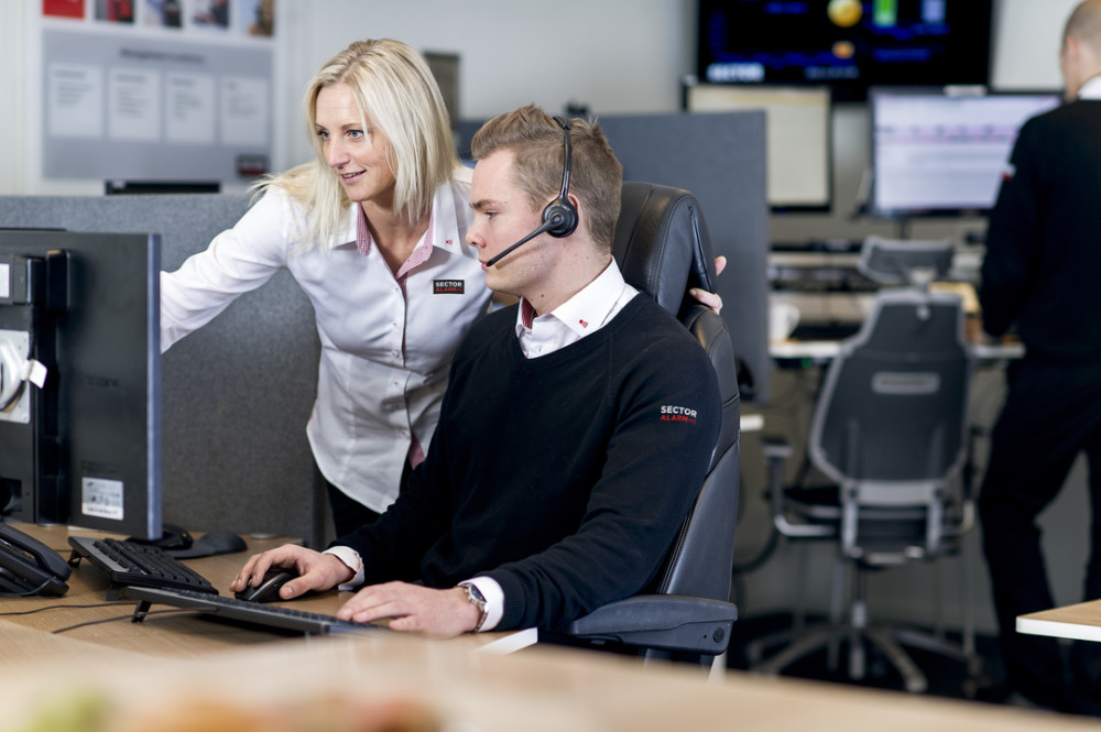 Sector Alarmin hälytyskeskus saavutti tiukennetut laatuvaatimukset ensimmäisenä Suomessa sector-alarm-oy.mynewsdesk.com/pressreleases/…