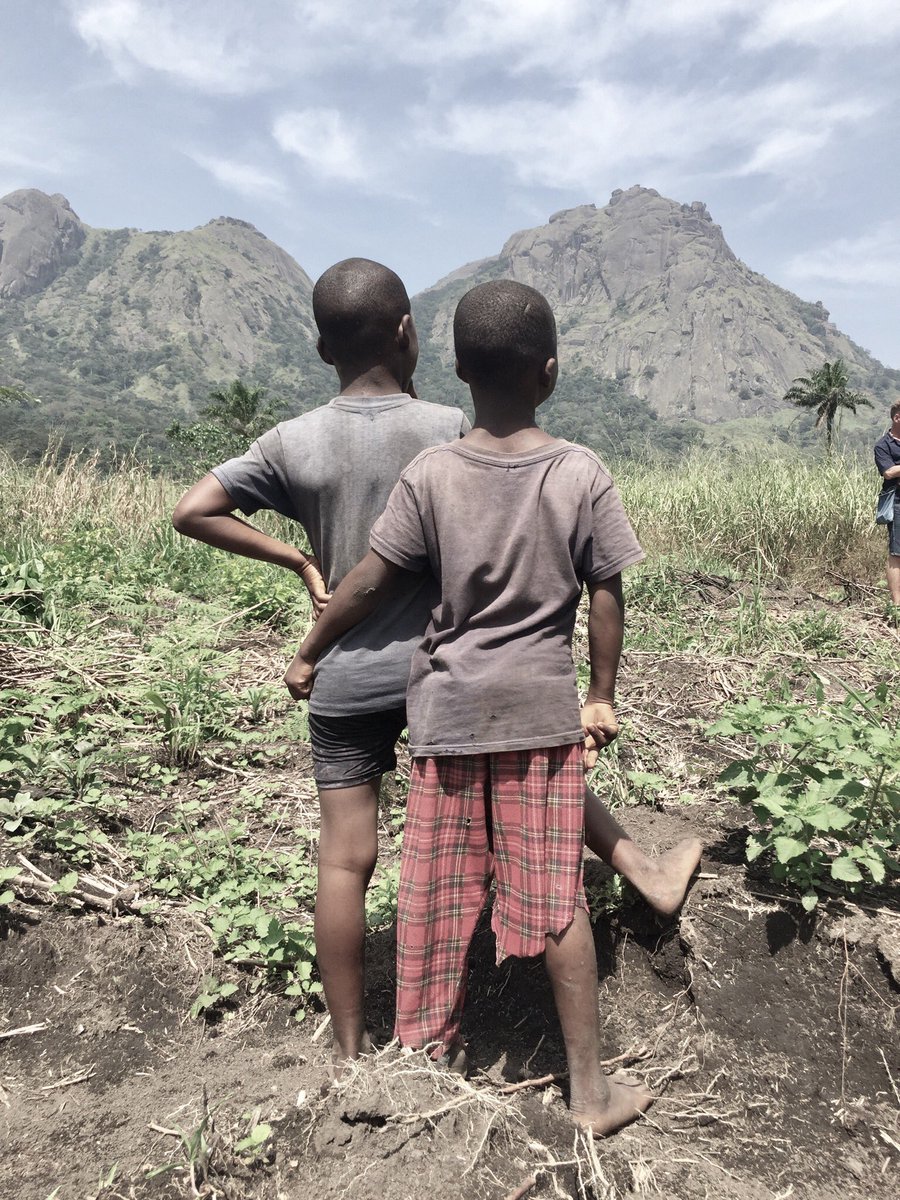 LeoneOne2one's tweet photo. “The future bro, ohh the future” #SierraLeone 🇸🇱 #Africa #Love ❤️#lifeisback #aftercoronabucketlist https://t.co/FXGdG7OW0J