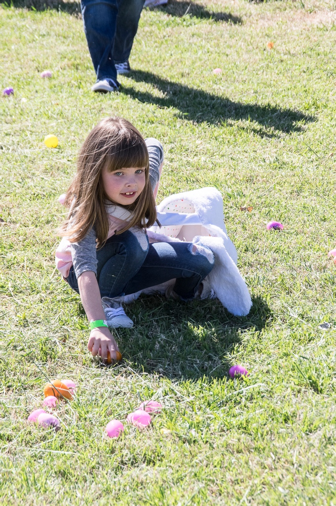 Can you believe Easter Weekend is just three weeks away!?!

Tag someone you know who would love to be in an egg hunt at Easter Family Fun Day!
