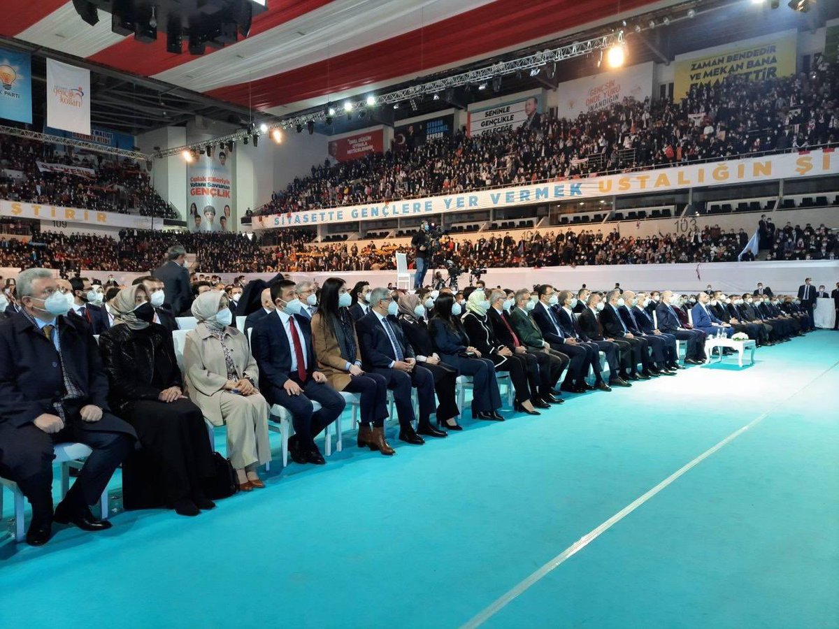DilekBuyukdag's tweet photo. Cumhurbaşkanımız ve Genel Başkanımız Sn. @RTErdogan’ın teşrifleriyle Gençlik Kolları 6.Olağan Kongremizi gerçekleştirdik.

Görevi devralan @eyupkadirinan kardeşimi tebrik ediyor ; şimdiye kadar büyük hizmetleri olan @abuyukgumus Başkanımıza teşekkür ediyorum. 

#GençsinÖndeYürü https://t.co/cAoDnXaPbb