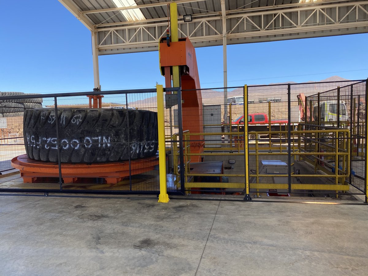 im_mining's tweet photo. .@KalTire's 20 t/d #thermalconversion #miningtyre recycling plant in #Antofagasta will see full production by summer 2021, with @aminerals' #LosPelambres supplying an initial 2,300 t of scrap tyres to be reduced to reusable #fueloil, #steel & #carbonblack https://t.co/34bxHZc5Lu https://t.co/O88WnptfOy