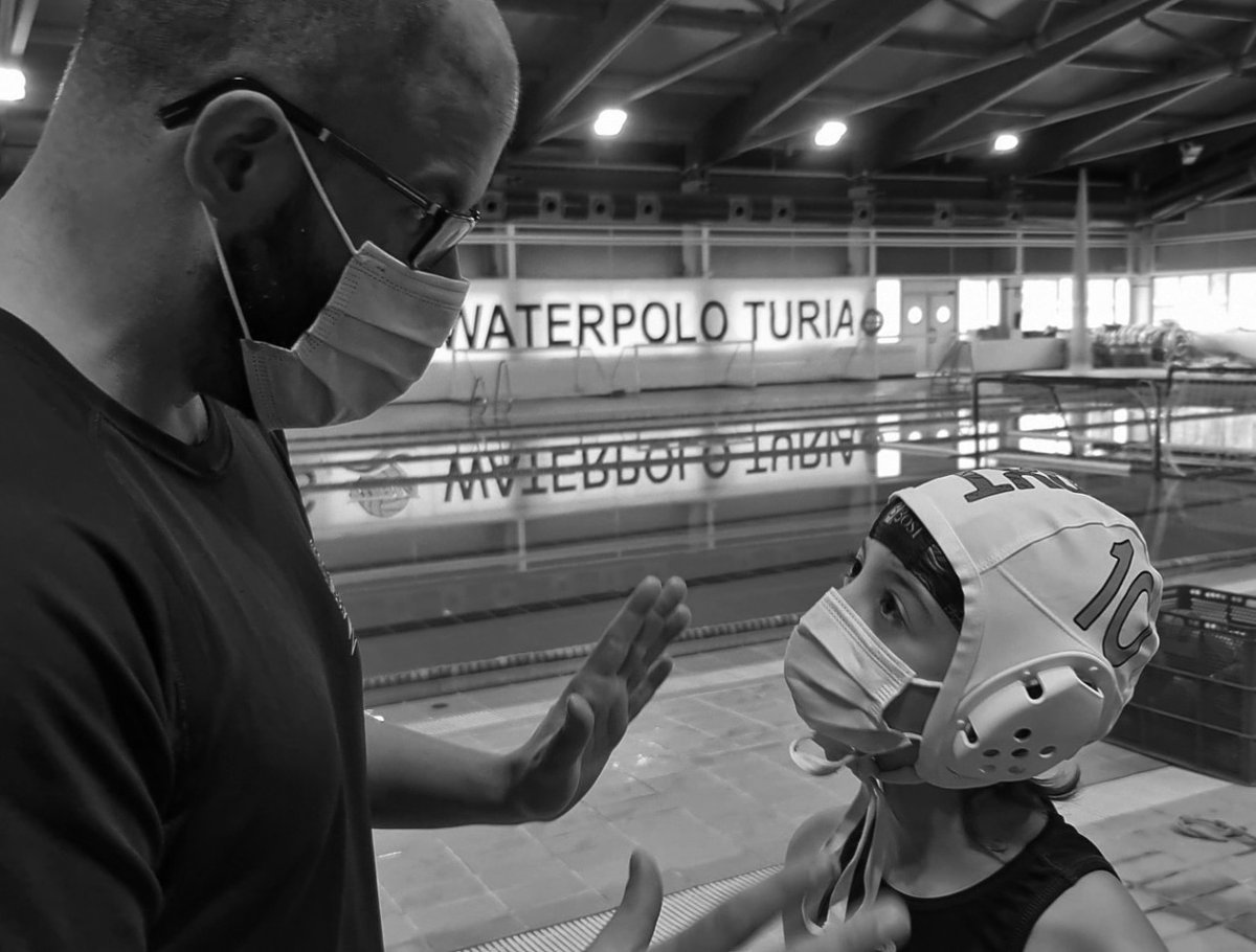 WTuria's tweet image. Si tú no te rindes, el deporte tampoco. 💪💪
Si tú no et rendixes, l'esport tampoc. 💪💪
@FDMValencia @AjuntamentVLC @fncv_oficial @FTA_CV @comunitatesport @yosoynoticiaoficial @espmindep @GVAculturesport @dipvalencia @esportbase @RMValencia #ElDeporteNoSeRinde #LEsportNoEsRendix