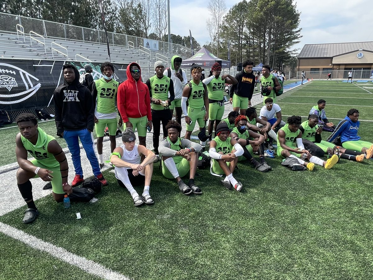 OWilson25323664's tweet photo. Pylon 7 on 7 #251FAMILY https://t.co/knQY9x8ocX