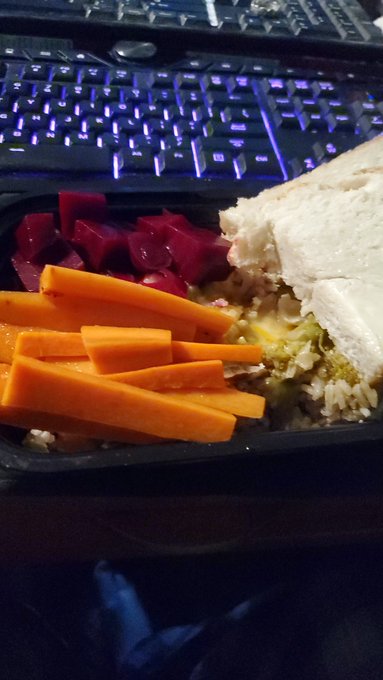 Preped meal dressed up :D https://t.co/2mtPyoFPzc