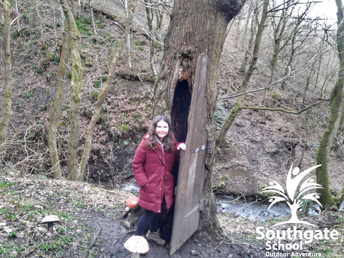southgateHD5's tweet photo. Fantastic morning of #OutdoorAdventure with Holly Class, outstanding teamwork & great fun exploring #GreatOutSide #OutdoorClassroom #Teamwork #Hiking #ExploreMore @ColneValleyHudd @RamblersGB @OSleisure @IOLOutdoorProfs @Team_BMC @tes @CLOtC @KirkleesCouncil @LearningAway https://t.co/GX4rq0mViv