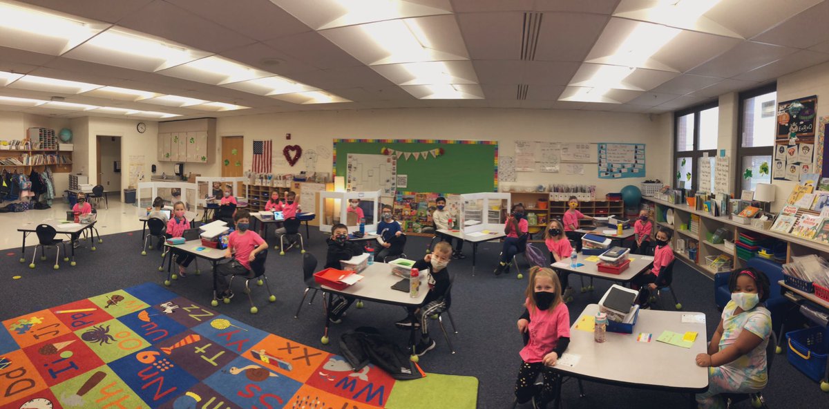 My favorite quote this morning: “The school is so happy today!” Yes, we are all smiles under these masks! Welcome back everyone 🤩 <a href="/HilliardWolves/">Washington Elem</a> <a href="/HilliardSchools/">Hilliard Schools</a>