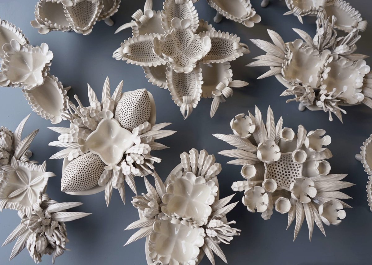 See some awe-inspiring #craft at #collect2021 which is being showcased virtually via <a href="/artsy/">Artsy</a> until the 24th March. Here are six favourites from the show upcyclist.co.uk/2021/03/collec… #ceramics #contemporaryart  <a href="/CraftsCouncilUK/">Crafts Council UK</a>