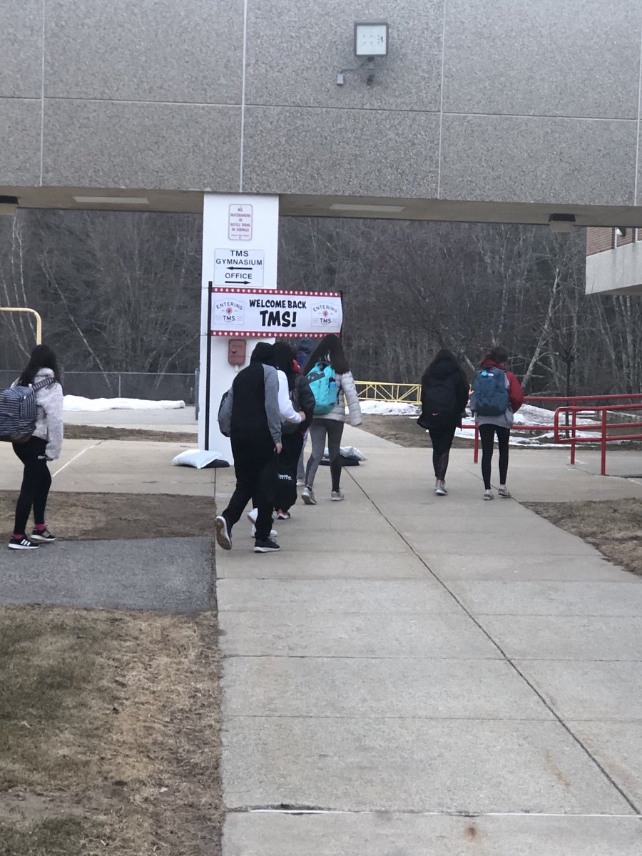 James_HookTMS's tweet photo. So happy to have our students back! https://t.co/h32Fi2p578