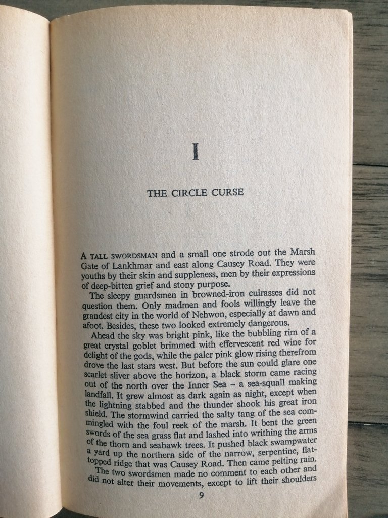 69. "The Circle Curse" by Fritz Leiber from SWORDS AGAINST DEATH. Available online at  https://www.baen.com/Chapters/ERBAEN0088/ERBAEN0088___1.htm