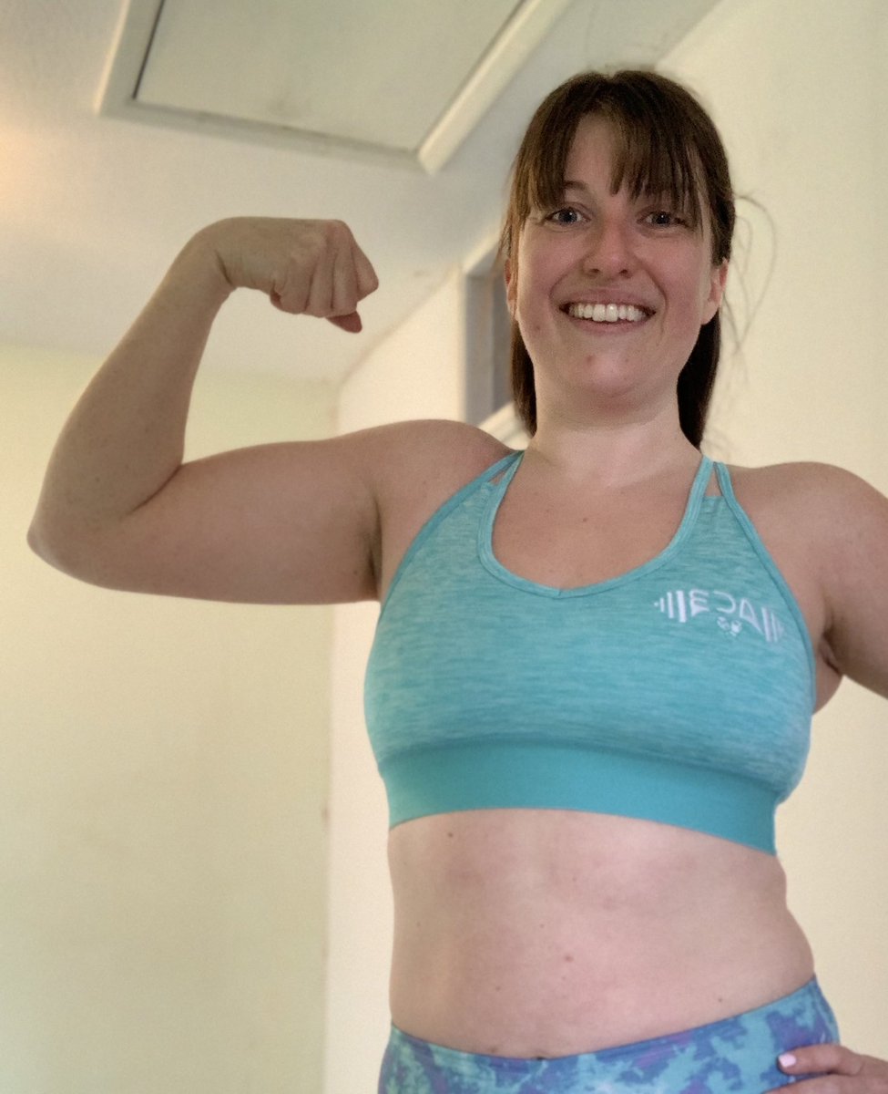 mrssammorris's tweet photo. Loving my new @F1ghtCamp top...perfect way to start the week with an #eda40 sweat fest! Now time to hydrate and bake some nutritional snack for this week #fuelforlife @CoachValbo https://t.co/e4XjmZErG8
