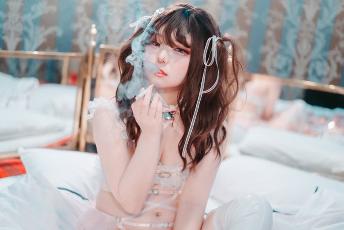 コスプレイヤー社員食堂ギラギラのTwitter画像49