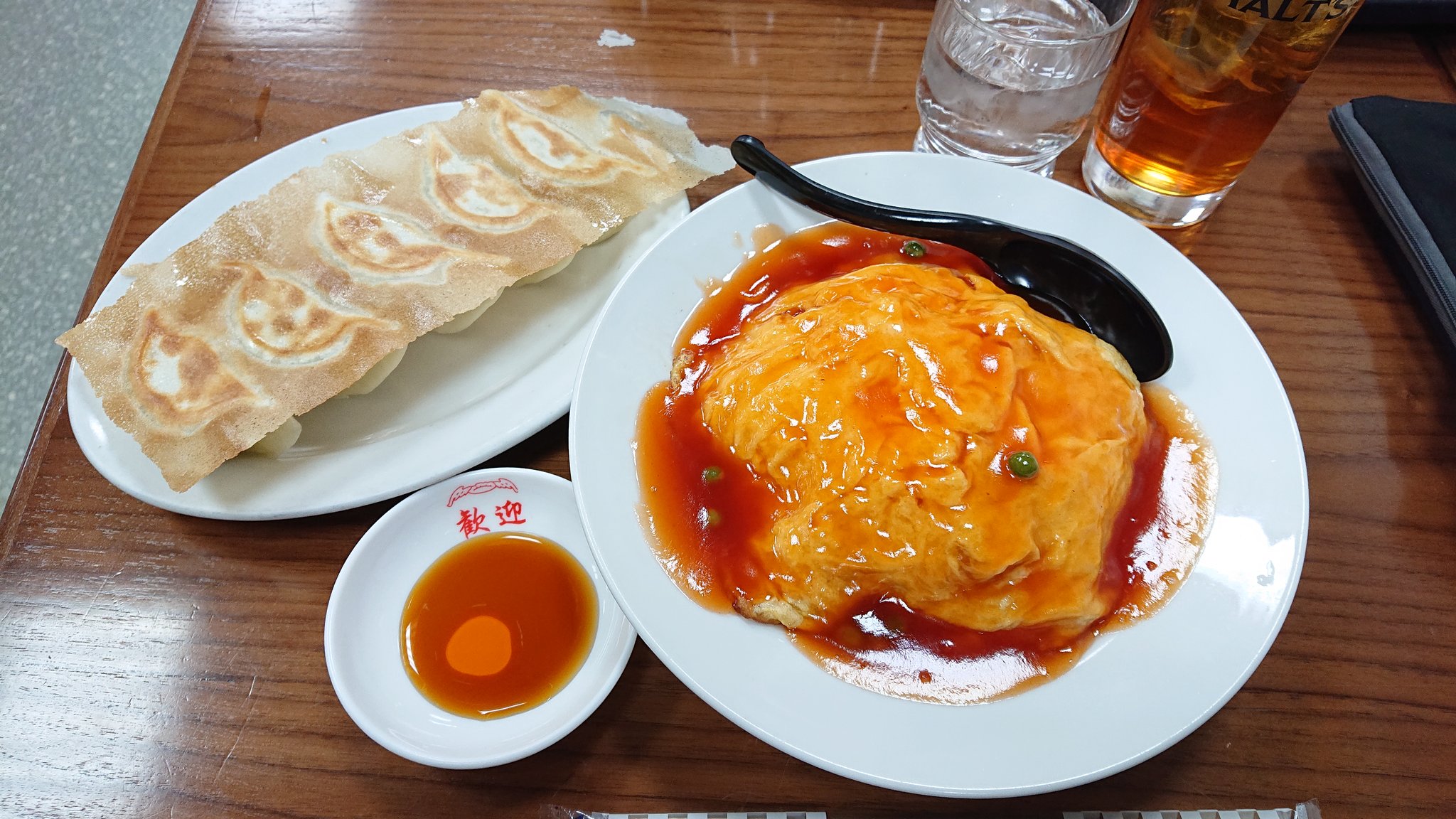 Ymhroykt ヤマヒロ 歓迎本店 蒲田 天津丼 大 羽根つき焼き餃子 昨日のランチは蒲田餃子 御三家の一つ 歓迎 ホアンヨン 本店 さんで名物の餃子と天津丼を戴きました 歓迎本店 蒲田 蒲田グルメ 蒲田ランチ 蒲田餃子 天津丼 羽根つき餃子 中華
