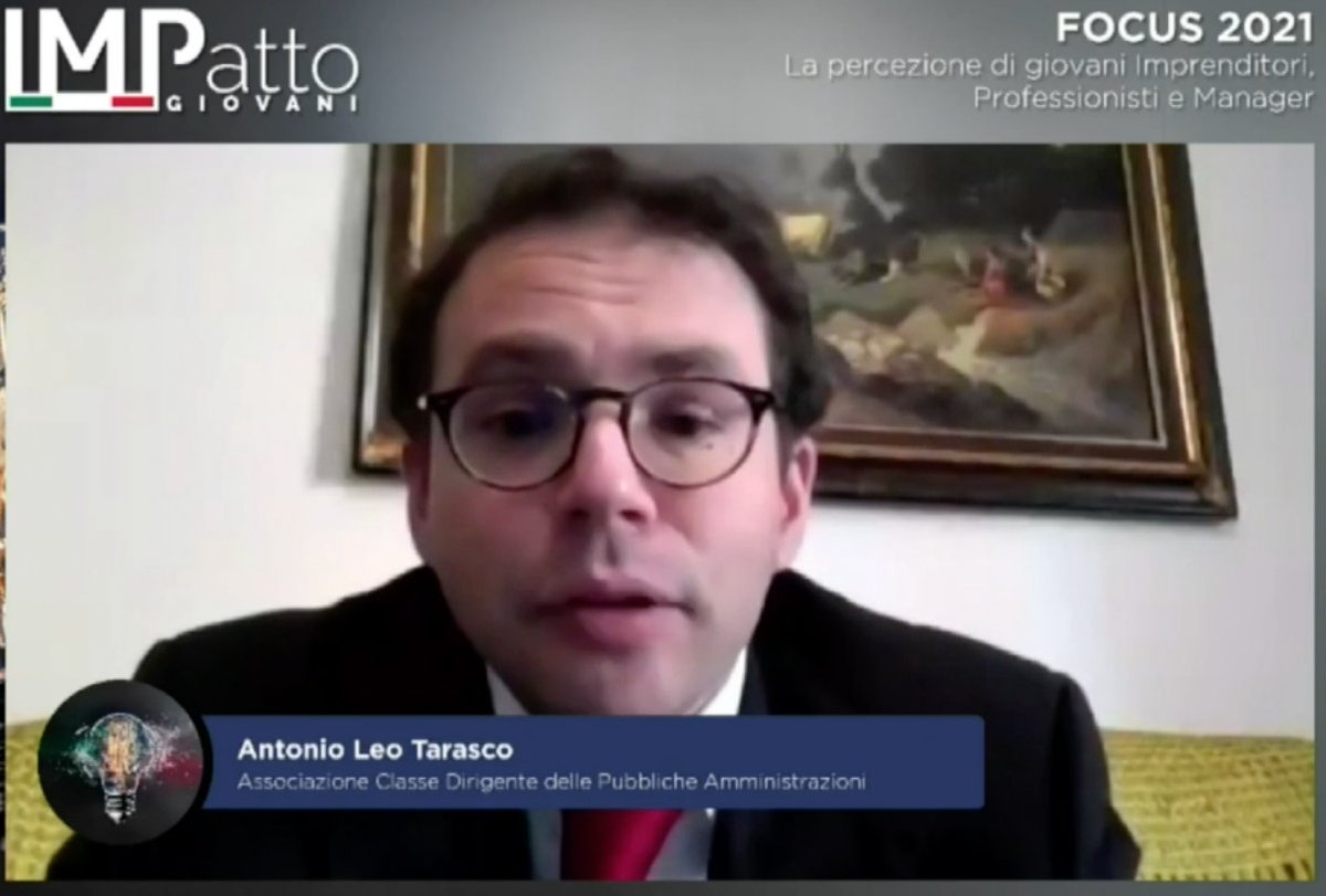 Giovani Imprenditori Confindustria Toscana Sud (@giconfts) on Twitter photo #IMPattoGiovani | Antonio Leo Tarasco di <a href="/agdpit/">Agdp.it</a>: "La #digitalizzazione può servire a recuperare l'unitarietà della #PA, che oggi è fortemente frammentata a livello locale.
Focus: selezione per concorso e un'adeguata #formazione del personale."
<a href="/GIConfindustria/">GI Confindustria</a> <a href="/Federmanager/">Federmanager</a> #IMPattoGiovani | Antonio Leo Tarasco di <a href="/agdpit/">Agdp.it</a>: "La #digitalizzazione può servire a recuperare l'unitarietà della #PA, che oggi è fortemente frammentata a livello locale.
Focus: selezione per concorso e un'adeguata #formazione del personale."
<a href="/GIConfindustria/">GI Confindustria</a> <a href="/Federmanager/">Federmanager</a>