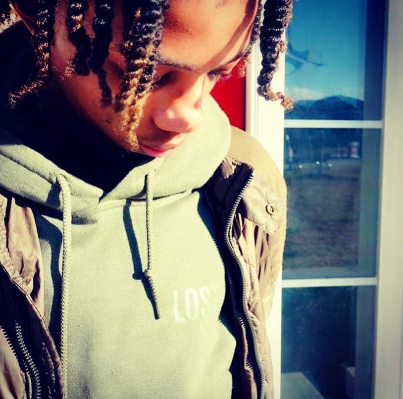 shoplostin's tweet photo. ☘️ #stpatricksday #shoplostin #style #hoodie #fashion #mondaystyle #ootd #BlackOwned https://t.co/j3i1VD72qN