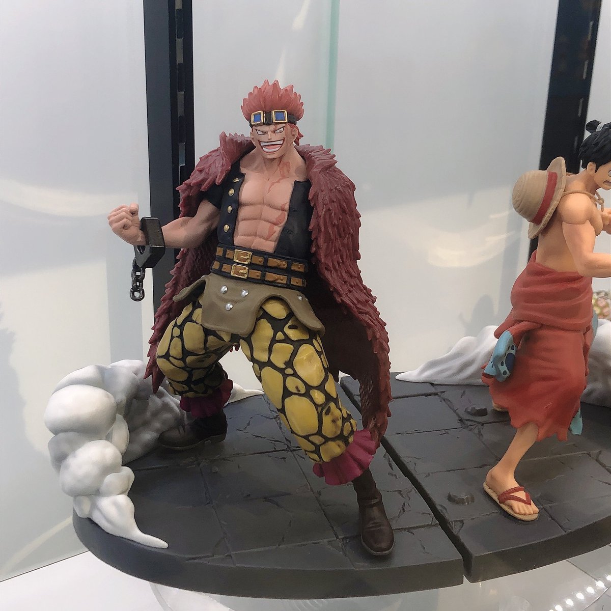 ガチャマニア ワンピースフィギュア ワンピース Log File Selection Worst Generation Vol 2 秋葉原セガ4号館キッド先行展示 ルフィと並べると採掘場のシーンを再現可能です ワンピースフィギュア ワンピースフィギュアを投稿しよう T Co