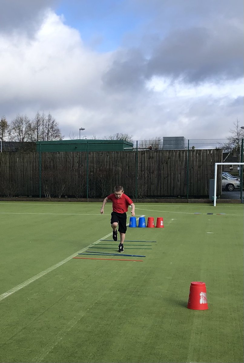 NLASC_Joanne's tweet photo. OUTDOOR PROGRAMME |
The rain stopped and the sun came out for some obstacle fun @WishawAcademy Lots of great great jumping, side stepping, fast feet and running skills on show from P4, P5 and P7 #playingourpart #primaryactivity #outdoorfun @NLActiveSchools https://t.co/UXFRRBSOiu