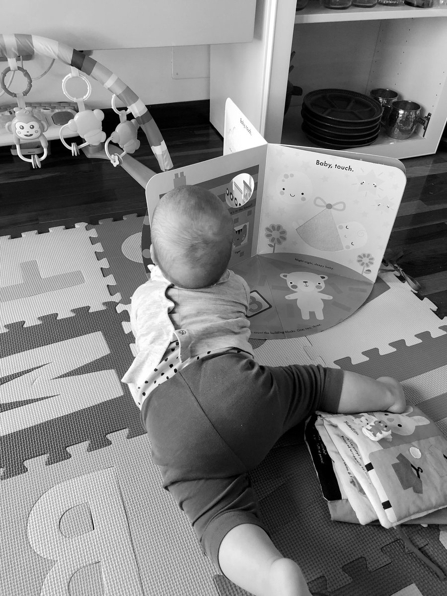 Ecco lo #smartworking secondo <a href="/elenabonetti/">Elena Bonetti</a>. Dove sta lo smart ma soprattutto dove sta il working? 
La rinuncia al lavoro da parte di mamme e talvolta papà è la brillante risposta data dal governo alla chiusura dei nidi. 
Evitate almeno di chiamarlo smartworking.