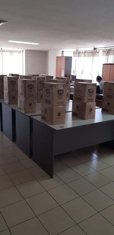 UNAIDS_IO's tweet photo. To mark their support,@UNAIDS_IO, with NAC carried out last week a distribution of hygiene kits to Associations and NGOs working in the fight against #AIDS, in order to allow key populations to access easily to health care during these times where  #COVID19 continues to strike. https://t.co/tYnXhlibbD