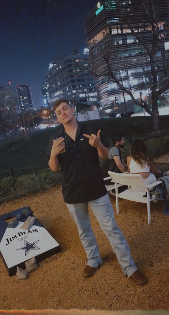 JORDVNKiNG's tweet photo. In the city https://t.co/fGzHC7gkFj