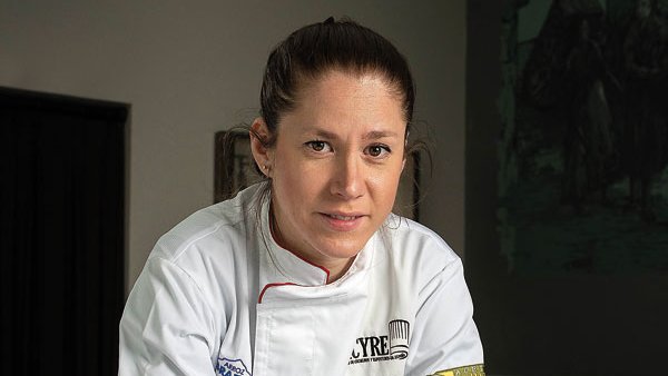 Nueva #recetaimprescindible hoy en tu quiosco con El Periódico de Aragón.  Beatriz Allué desde restaurante <a href="/Elorigenhuesca/">El Origen </a> nos enseña a preparar "Ensalada de esquerola, meleses, trucha marinada de El Grado y hortalizas"
elperiodicodearagon.com/noticias/cocin…